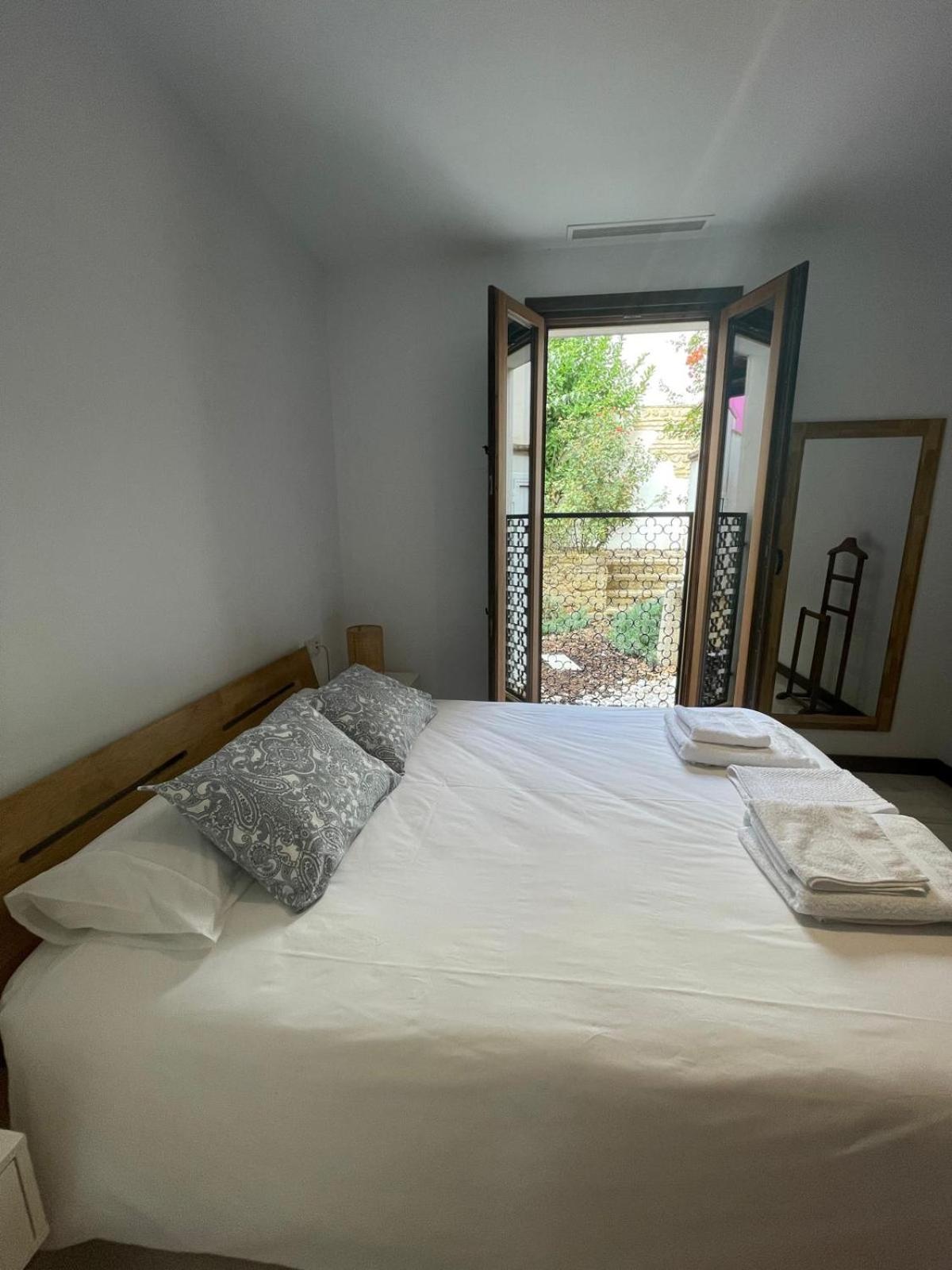Ferienwohnung La Casa De La Escalera Bajo Derecha Córdoba Exterior foto